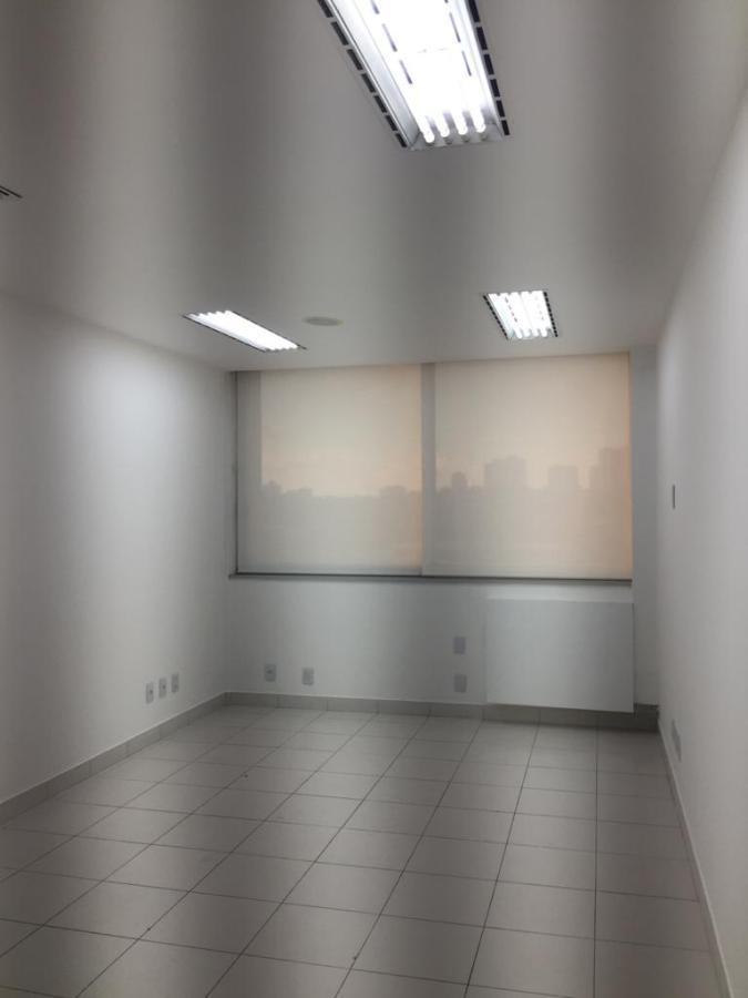 Apartamento - Caminho das árvores