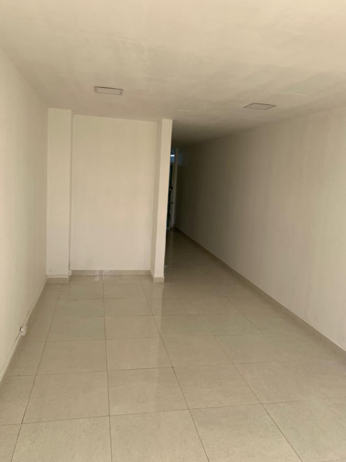 Apartamento - Caminho das árvores