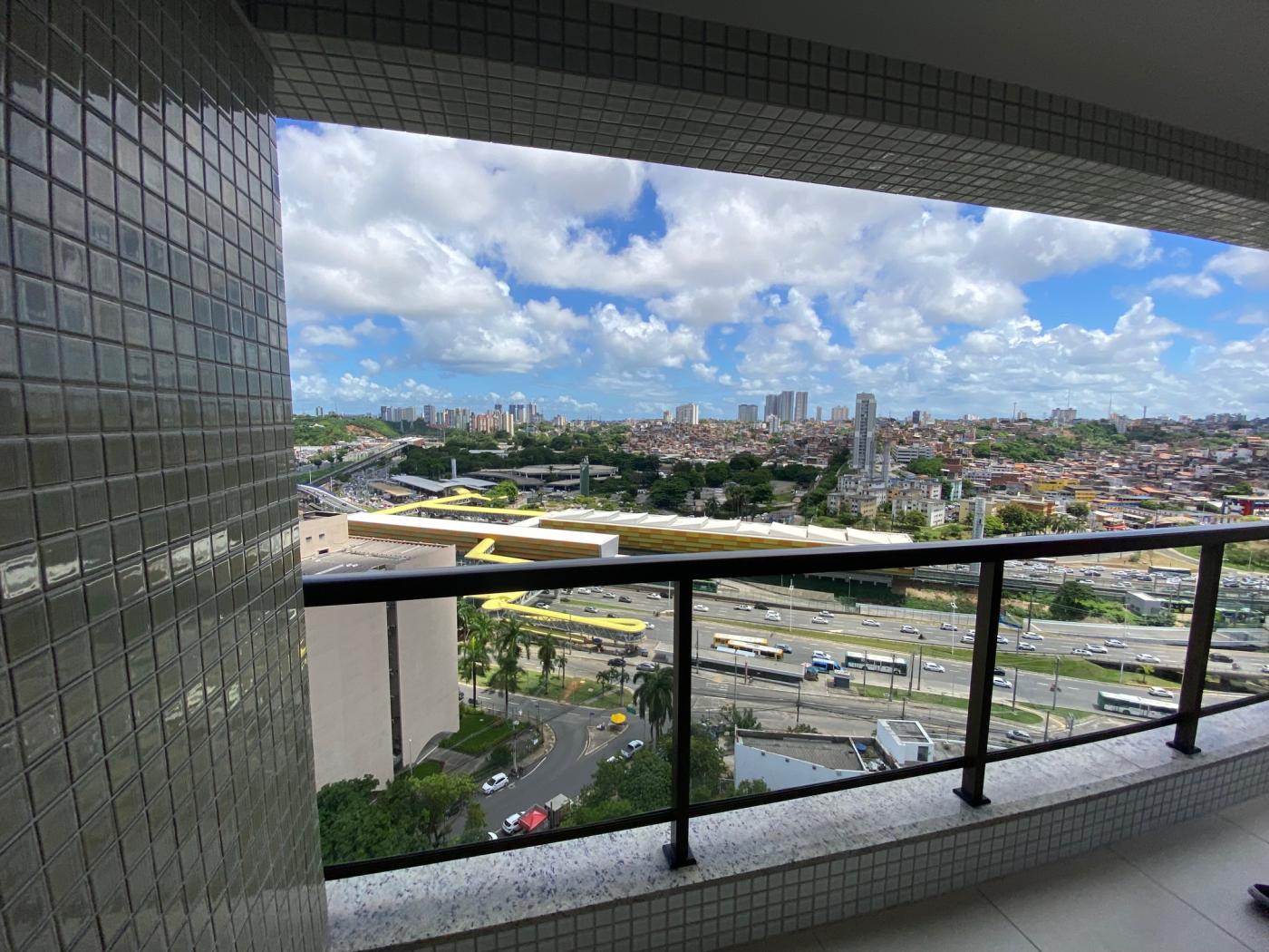 Apartamento - Caminho das árvores