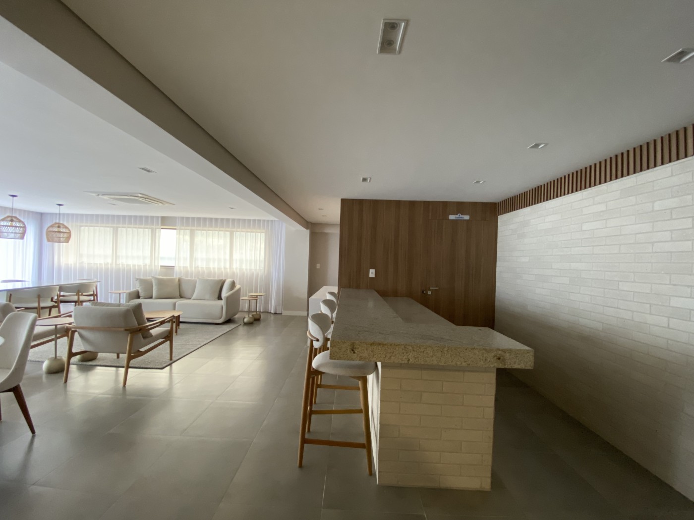 Apartamento - Itapuã