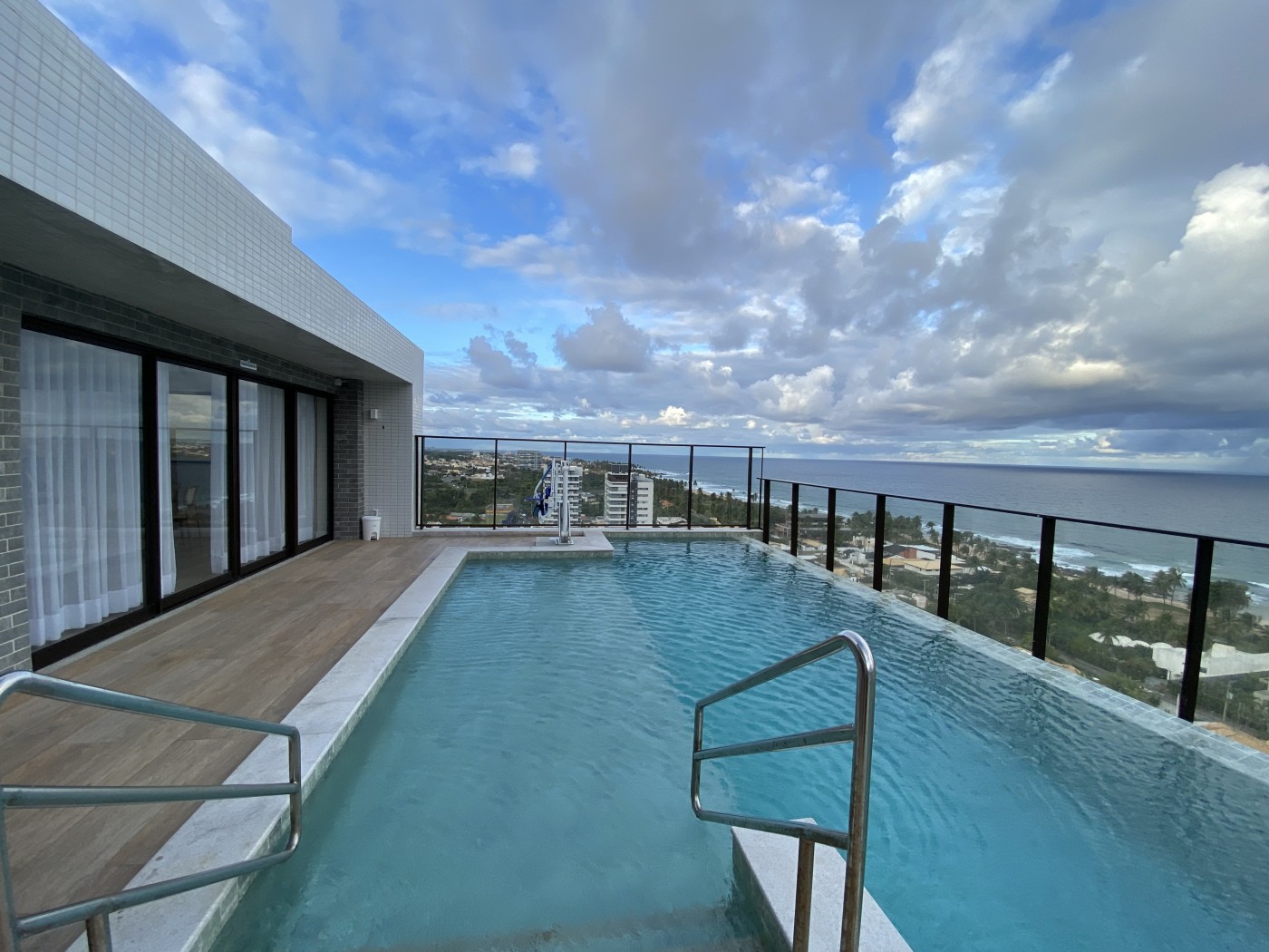 Apartamento - Itapuã
