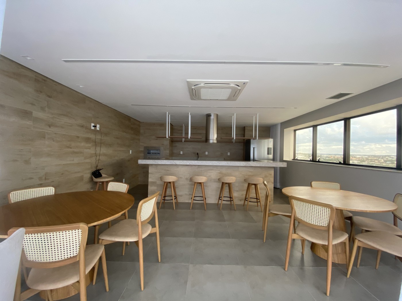 Apartamento - Itapuã